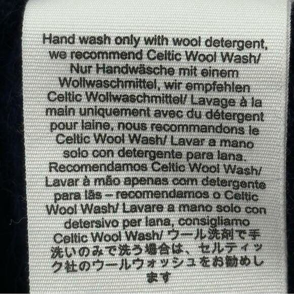 NWOT Celtic & Co Navy Blue Alpaca Blend Ultra Soft Scoop Neck Sweater Size Large - Picture 9 of 10